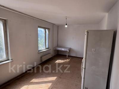 3-комнатная квартира · 58 м² · 4/5 этаж, мкр Тастак-2 - за 37.5 млн ₸ в Алматы, Алмалинский р-н