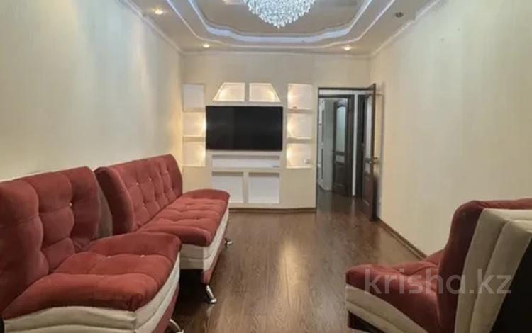 3-комнатная квартира · 72 м² · 3/5 этаж, 14-й мкр 28 за 220 000 ₸ в Актау — фото 2