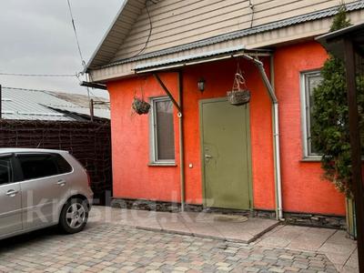 Отдельный дом • 3 комнаты • 69 м² • 2.4 сот., Уразбаевой 25 за 60 млн 〒 в Алматы, Медеуский р-н