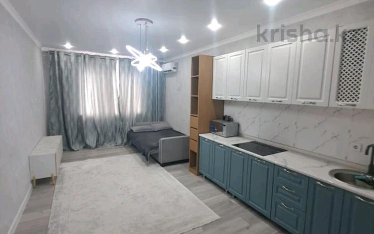 2-комнатная квартира, 49 м², 1/16 этаж, ​Туркия 1280/2 за 25 млн 〒 в Шымкенте — фото 2