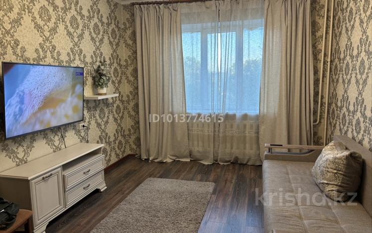 1-бөлмелі пәтер · 42 м² · 5/9 қабат, мкр Аксай-1 дом 3, бағасы: 250 000 ₸ в Алматы, Ауэзовский р-н — фото 2