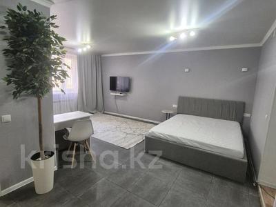 1-бөлмелі пәтер · 40 м² · 1/3 қабат, Құрманғазы 113 — Байтурсынова, бағасы: 300 000 〒 в Алматы, Алмалинский р-н