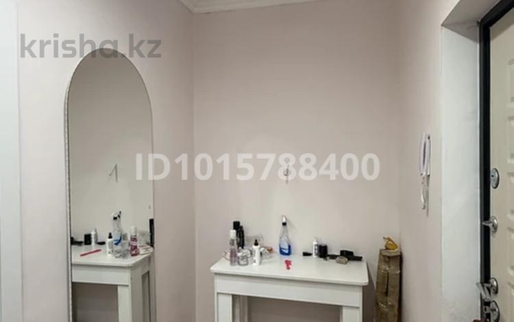 1-бөлмелі пәтер · 39.9 м² · 8/9 қабат, Жубан Молдагалиева 2/1, бағасы: 25 млн ₸ в Астане, Нура р-н — фото 2