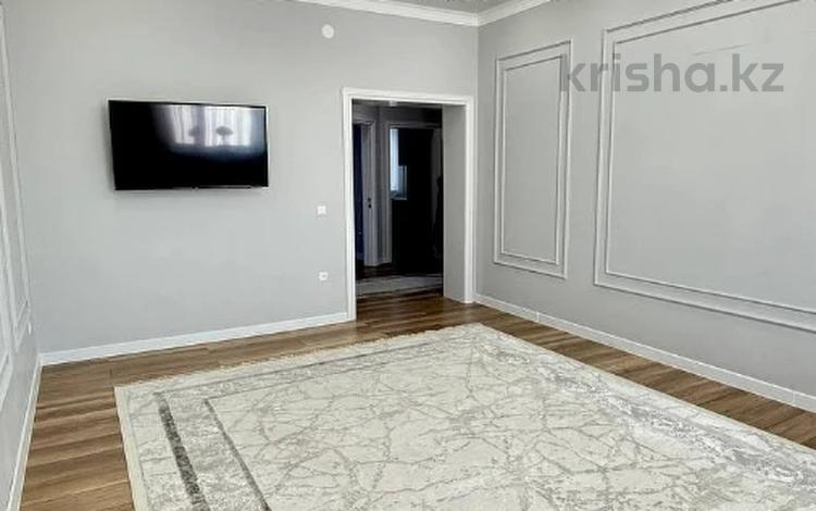 2-комнатная квартира · 75.6 м² · 1/5 этаж, мкр. Алтын орда за 28.5 млн ₸ в Актобе — фото 3