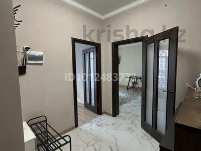 2-комнатная квартира · 60 м² · 2/10 этаж, мкр Акжайык, Тулеметова за 10 000 〒 в Шымкенте, Абайский р-н