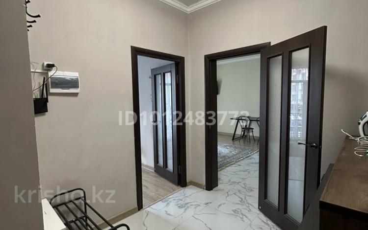 2-бөлмелі пәтер · 60 м² · 2/10 қабат, мкр Акжайык, Тулеметова, бағасы: 10 000 ₸ в Шымкенте, Абайский р-н — фото 2