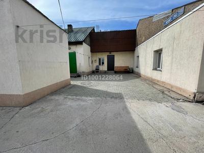 Отдельный дом · 7 комнат · 150 м² · 10 сот., Анарская за 95 млн 〒 в Астане, р-н Байконур