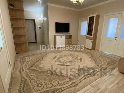 4-комнатная квартира · 136 м² · 8/8 этаж, мкр. Алтын орда, Алия Молдагулова 50а за 75 млн ₸ в Актобе