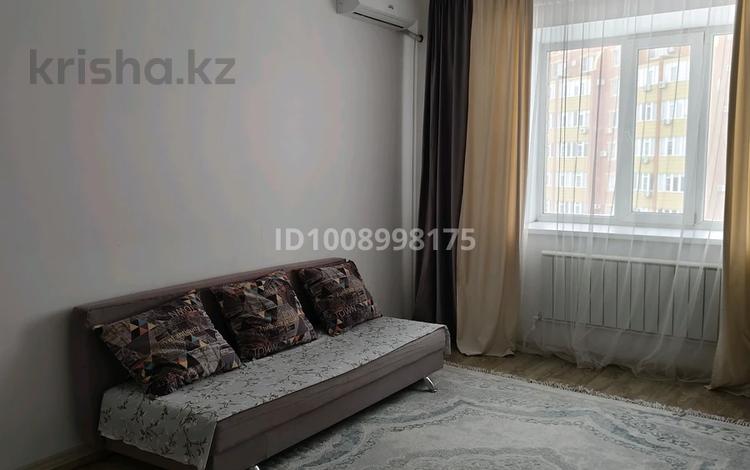 2-комнатная квартира · 80 м² · 4/9 этаж, мкр. Алтын орда 1 г Корп 3 — Санкибай батыра Мустафа шокая сзади клиники Дару за 12 000 ₸ в Актобе — фото 6