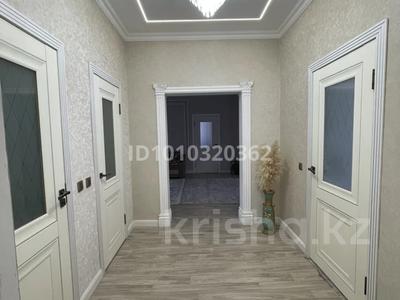 Отдельный дом · 3 комнаты · 240 м² · 8 сот., Карасу 26 за 28 млн 〒 в Каргалы (п. Фабричный)