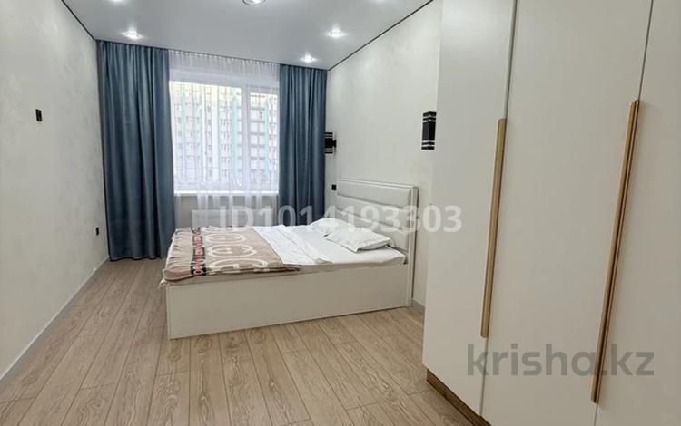 2-комнатная квартира · 65 м² · 2/12 этаж, Байтурсынова 61 за 28 000 ₸ в Астане, Алматы р-н — фото 2