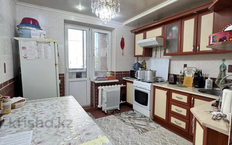 2-комнатная квартира · 54.1 м² · 2/5 этаж, мкр 11, Шайкенова за 19 млн ₸ в Актобе — фото 2
