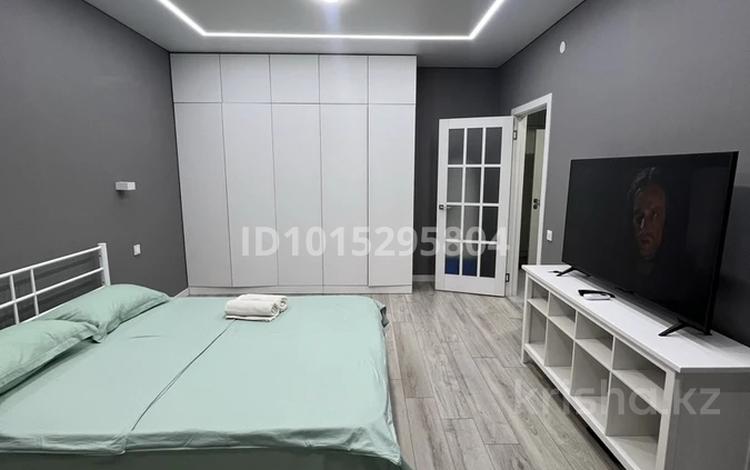 1-комнатная квартира · 48 м² · 15/17 этаж, Варламова 33 за 3 000 ₸ в Алматы, Алмалинский р-н — фото 2