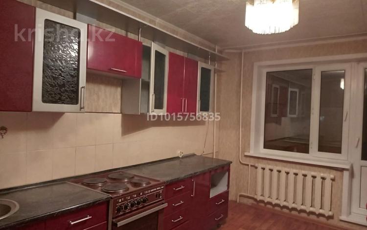 2-комнатная квартира · 80 м² · 4/10 этаж, Бестужева 6 — 2 южная за 210 000 ₸ в Павлодаре — фото 2