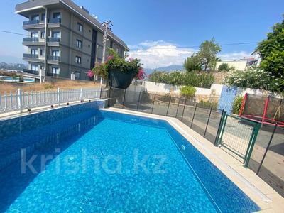 Отдельный дом · 4 комнаты · 300 м², Каргыджак 10 за ~ 1.6 млн 〒 в Аланье