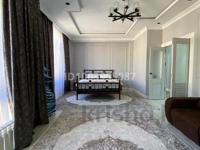 2-бөлмелі пәтер · 86 м² · 3/3 қабат, Батырбекова 4/2 — Караван сарай, бағасы: 25 000 ₸ в Туркестане