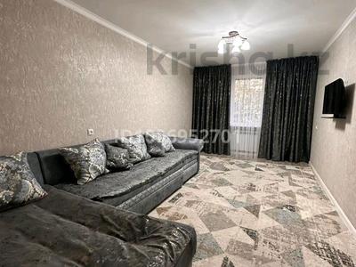 2-комнатная квартира · 54 м² · 1/5 этаж, 17-й микрорайон, 17-й микрорайон 15А за 200 000 〒 в Шымкенте, Аль-Фарабийский р-н