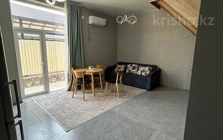 3-бөлмелі пәтер · 57 м² · 2/2 қабат, Мустафа Шокая , д 21 А 21 — Около магнума в Бесагаше, бағасы: 240 000 〒 — фото 2