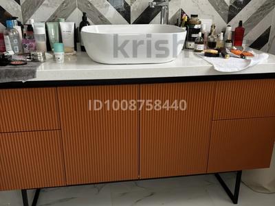 Отдельный дом · 8 комнат · 470 м², мкр Пригородный — Е634 за 3.1 млн 〒 в Астане, Есильский р-н