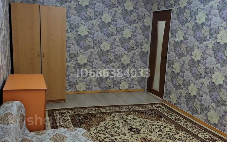 1-комнатная квартира, 32 м², 1/5 этаж помесячно, Жангильдина 18 за 100 000 〒 в Шымкенте, Аль-Фарабийский р-н — фото 2