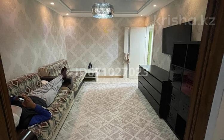 2-комнатная квартира, 50 м², 4/5 этаж, 18-й микрорайон, 18-й микрорайон 1 за 23 млн 〒 в Шымкенте, Енбекшинский р-н — фото 2