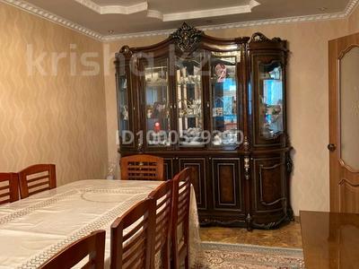4-бөлмелі пәтер · 75 м² · 4/5 қабат, Салтанат микрайон — 125 school мектеп жанында, садик, 30мектеп, базар рядом, поликлина, бағасы: 21 млн ₸ в Таразе
