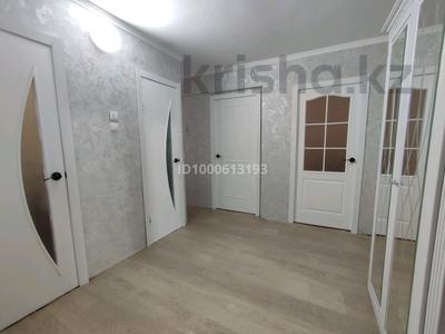 3-бөлмелі пәтер · 72 м² · 1/5 қабат, Абая 22, бағасы: 21 млн ₸ в Усть-Каменогорске