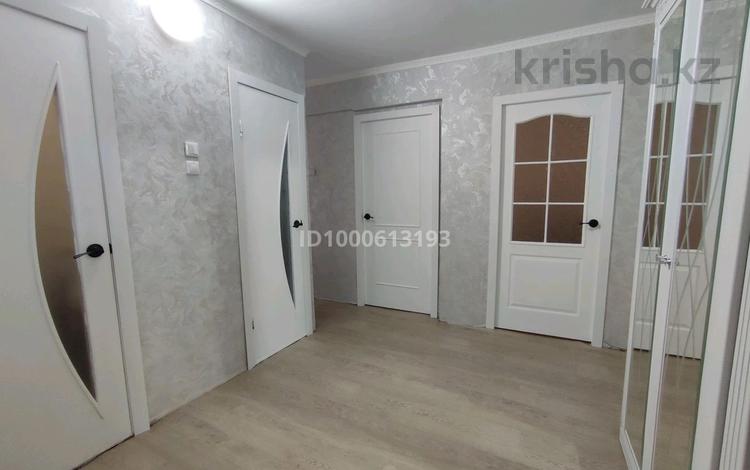 3-комнатная квартира · 72 м² · 1/5 этаж, Абая 22 за 21 млн ₸ в Усть-Каменогорске — фото 2