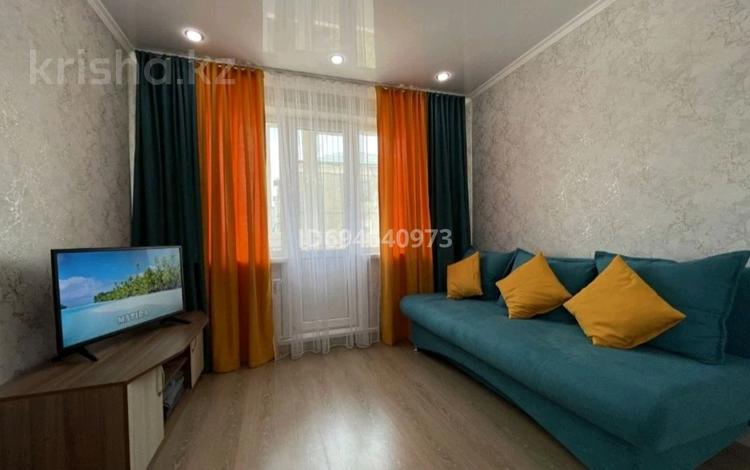 2-комнатная квартира · 44 м² · 1/5 этаж, Жунисова — Дом быта за 15 000 ₸ в Уральске, мкр Школьник — фото 13