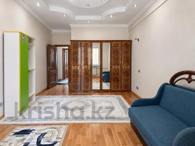 3-комнатная квартира · 105 м² · 4/6 этаж, Курмангазы — Курмангазы за 150 млн ₸ в Алматы, Алмалинский р-н
