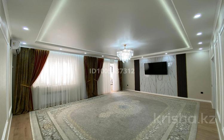 4-комнатная квартира · 170 м² · 1/6 этаж, 39-й мкр 7 за 60 млн ₸ в Актау — фото 2