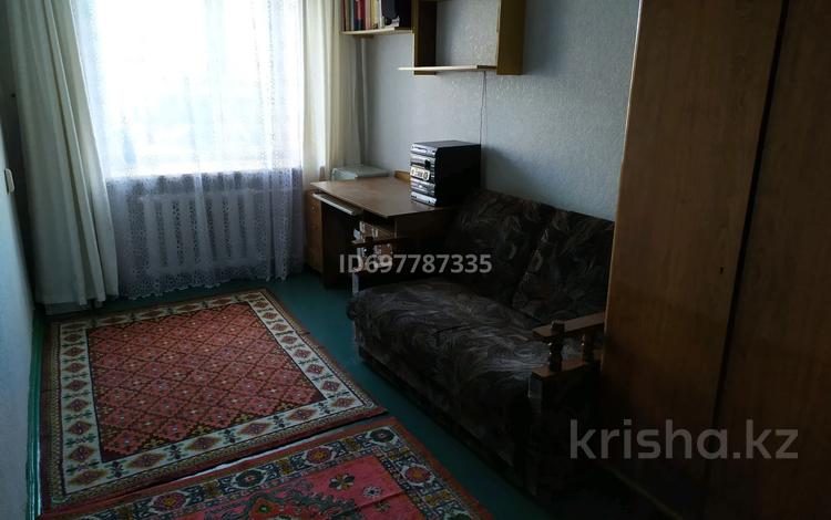 2-бөлмелі пәтер, 45 м², 3/5 қабат ай сайын, Шакарима, бағасы: 120 000 〒 в Семее — фото 2