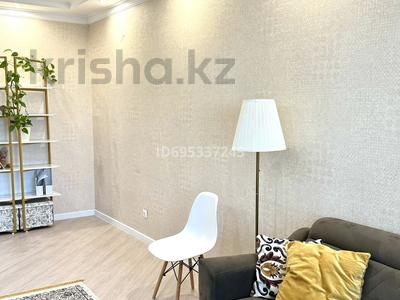 2-комнатная квартира · 70 м² · 5/15 этаж, Кабанбай батыра 48А за 350 000 ₸ в Астане, Есильский р-н