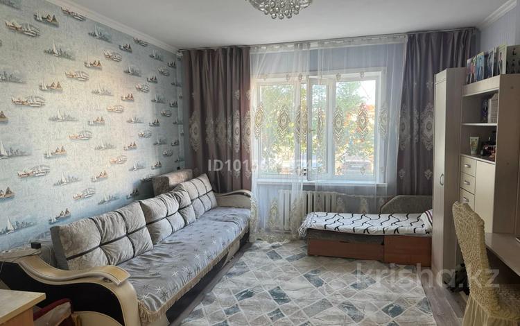 3-бөлмелі пәтер · 80 м² · 1/10 қабат, Юго-Восток ш/а., шахтеров 74, бағасы: 35 млн ₸ в Караганде, Казыбек би р-н — фото 2