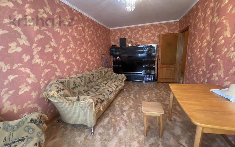 3-комнатная квартира · 64 м² · 3/5 этаж, Майкудук, мкр Восток-2 за 18.6 млн ₸ в Караганде, Алихана Бокейханова р-н — фото 2