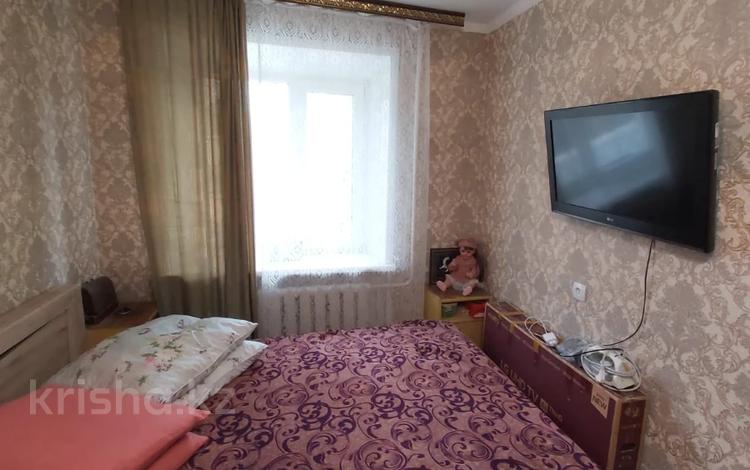 3-комнатная квартира, 58 м², 2/5 этаж, Чокина 143 за ~ 16.6 млн 〒 в Павлодаре — фото 3