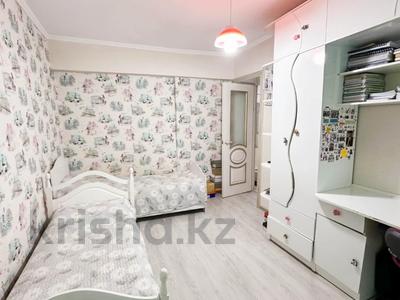 4-бөлмелі пәтер, 80 м², 5/5 қабат, мкр Самал — мкр Самал, бағасы: 20 млн 〒 в Талдыкоргане, мкр Самал