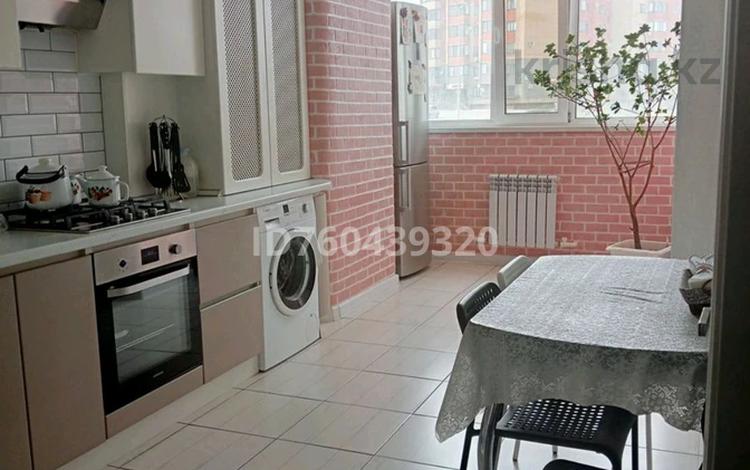 3-комнатная квартира · 83 м² · 2/5 этаж, мкр. Алтын орда, ​Батыс 2 микрорайон 3г — Мустафа Шокая11 за 35.7 млн ₸ в Актобе — фото 2