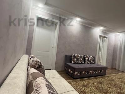 3-комнатная квартира · 58 м² · 2/5 этаж, мкр Новый Город, Бухар Жырау 60 за 18 000 ₸ в Караганде, Казыбек би р-н