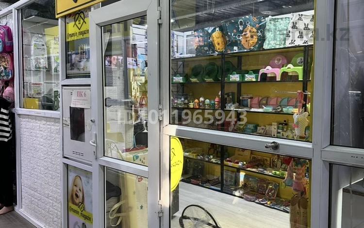 Бутик на рынке жигородском · 10 м² за 700 000 ₸ в Актобе, мкр Жилгородок — фото 2