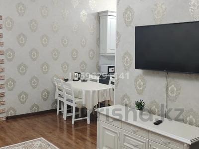 2-бөлмелі пәтер, 53 м², 2/4 қабат ай сайын, Жамакаева 152, бағасы: 270 000 〒 в Семее