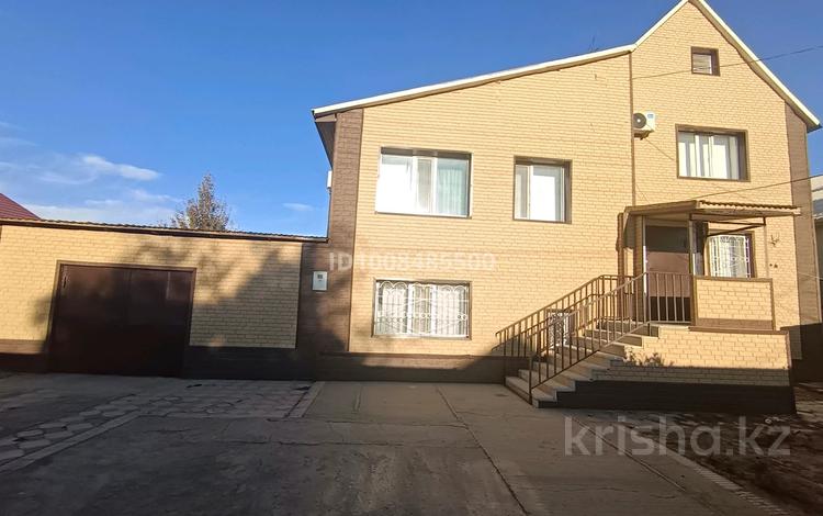 Отдельный дом · 5 комнат · 200 м² · 9 сот., Нурпейсовой 60 — ул. Ауезова за 47 млн ₸ в Жезказгане — фото 22