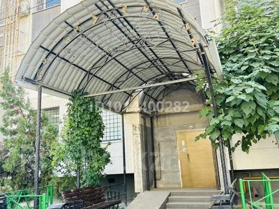 2-комнатная квартира · 64 м² · 2/7 этаж, мкр Акжайык, Тулеметова 69/37 — Тулеметова за 27 млн ₸ в Шымкенте, Абайский р-н