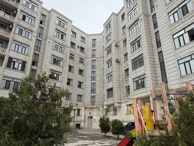 4-бөлмелі пәтер · 128 м² · 5 қабат, 27-ш/а. 93, бағасы: 44.5 млн ₸ в Актау, 27-й мкр