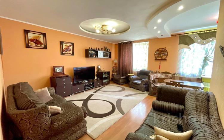 3-комнатная квартира · 75.4 м² · 3/3 этаж, Аль-Фараби 91 за 26.9 млн ₸ в Костанае — фото 2