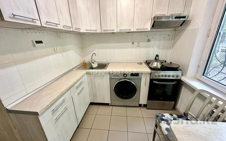 2-комнатная квартира · 42 м² · 1/4 этаж, мкр Коктем-1 10 за 300 000 ₸ в Алматы, Бостандыкский р-н — фото 7