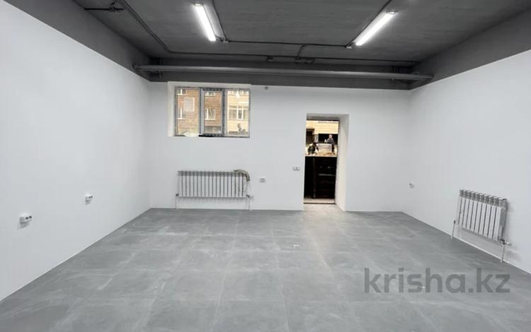 Еркін, кеңселер, дүкендер мен бутиктер, қоймалар, қоғамдық тамақтану орны, сұлулық салондары, фитнес және спорт, медорталықтар мен дәріханалар, білім орталықтары, ойын-сауық, конференц-залдар, кабинеттер және жұмыс орындары, студиялар · 65 м², бағасы: 230 000 〒 в Косшы — фото 2