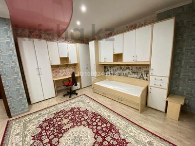 Жеке үй · 11 бөлме · 420 м², мкр Коктобе, Керей-Жәнібек хандар 29, бағасы: 900 000 〒 в Алматы, Медеуский р-н