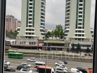 2 бөлме · 70 м² · 5 қабат, Самал-2 ш/а. 53, бағасы: 67 000 ₸ в Алматы, Медеуский р-н