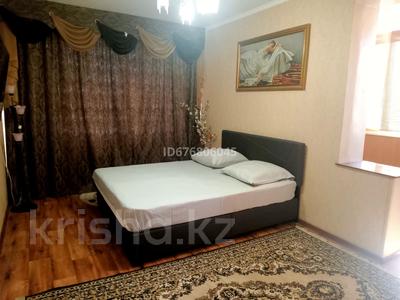 1-комнатная квартира · 45 м² · 3/5 этаж, 12-й мкр 15 за 9 000 〒 в Актау